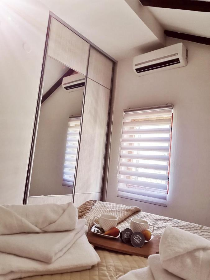 Duplex Apartman Lazaro Cattaro Esterno foto